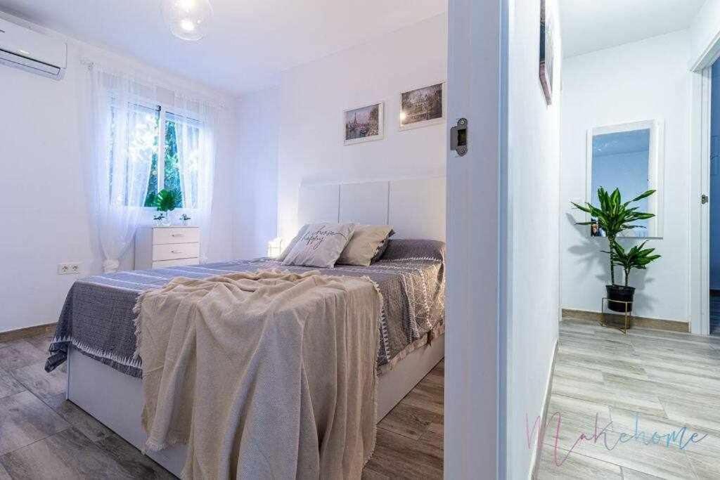 Apartamento 1 En Estadio Sevilla 6 Plazas Y Metro Dış mekan fotoğraf